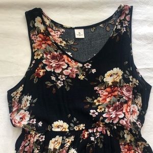 summer floral sundress blue size small.